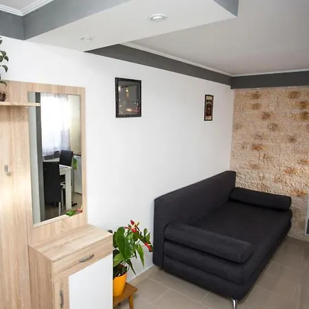 Vukman * Τρογκίρ